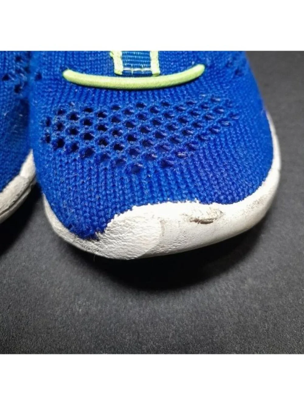 OSHKOSH BGOSH TODDLER BOYS MESH POOL WATER SHOES BRIGHT BLUE/GREEN SIZE 8M